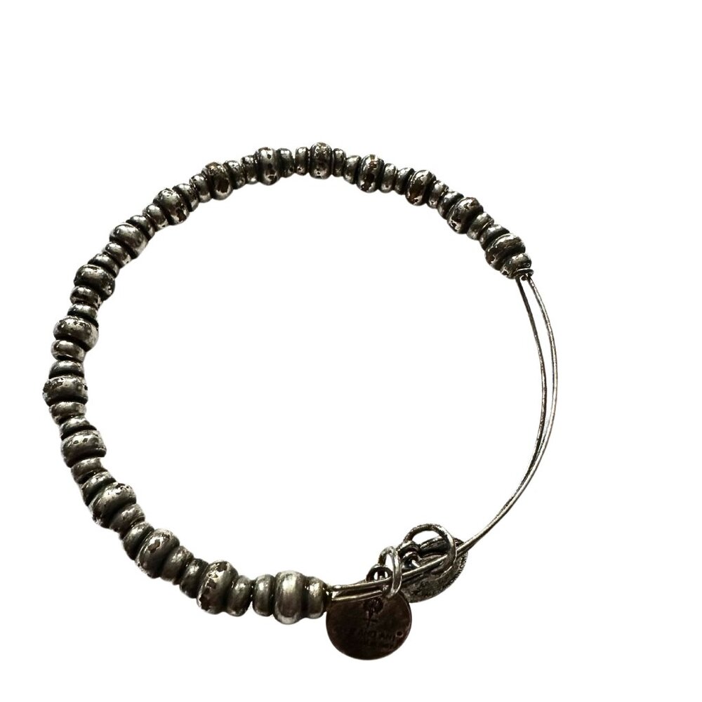 Rustic Elegance: Silver Beaded Bracelet